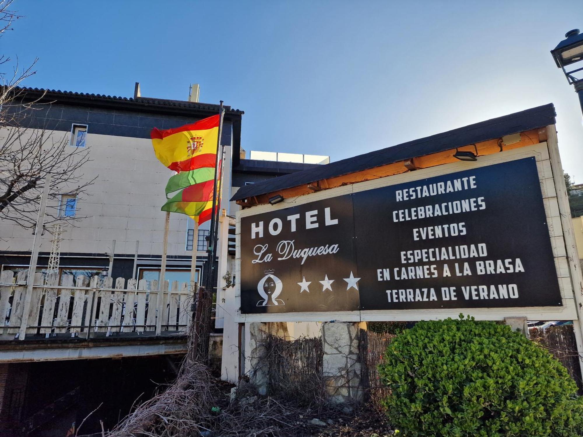 Hotel La Duquesa ピノス・ヘニル エクステリア 写真